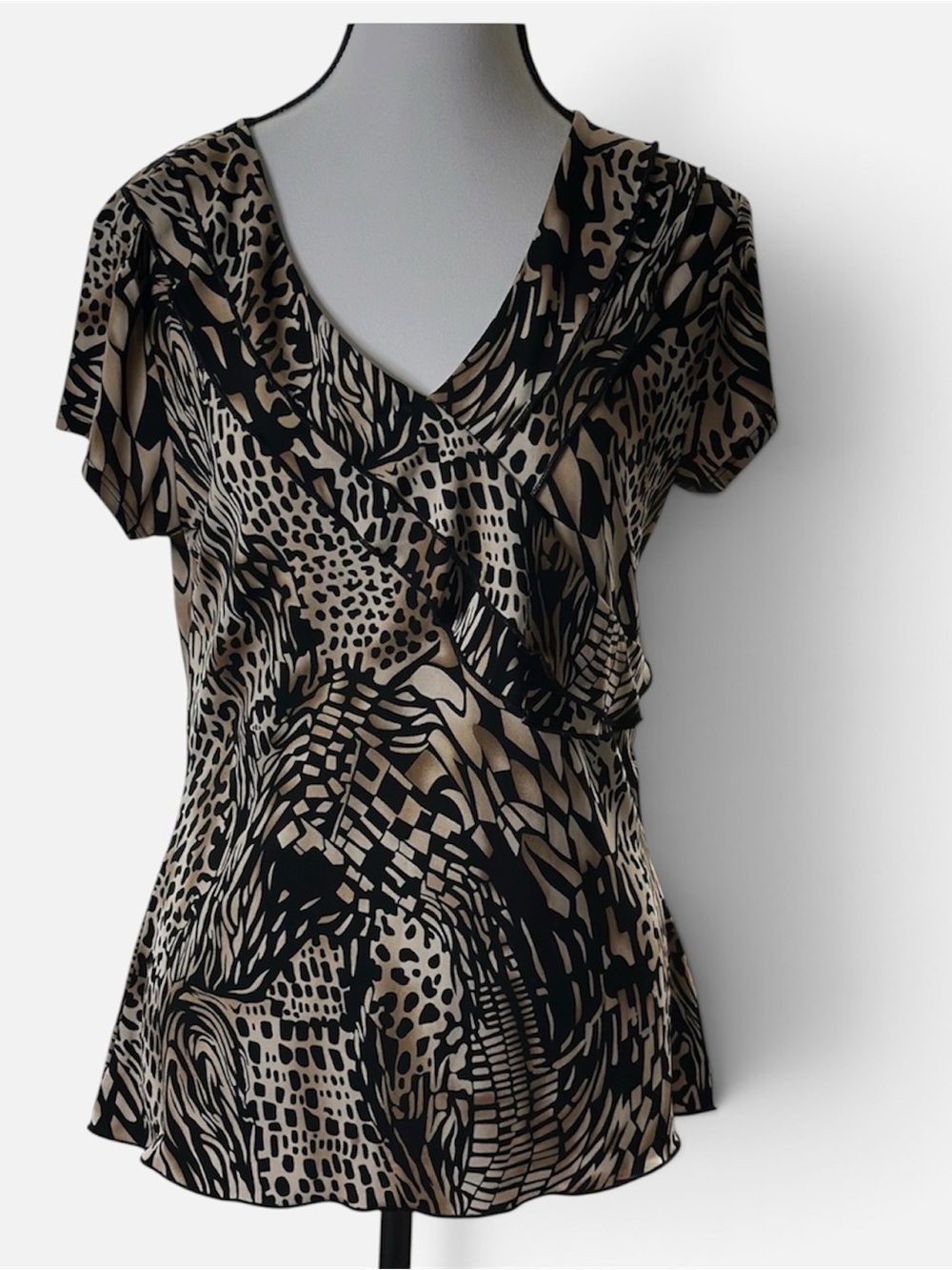 Vintage Y2K Susan Lawrence Size PM Abstract Animal Print V-Neck Short Sleeve Top